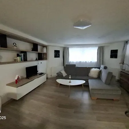 Zea Apartmán *