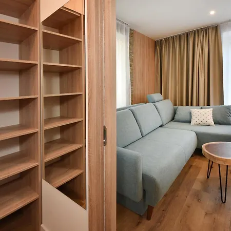 Apartment Zea *