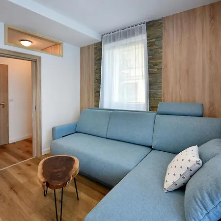Zea Apartment